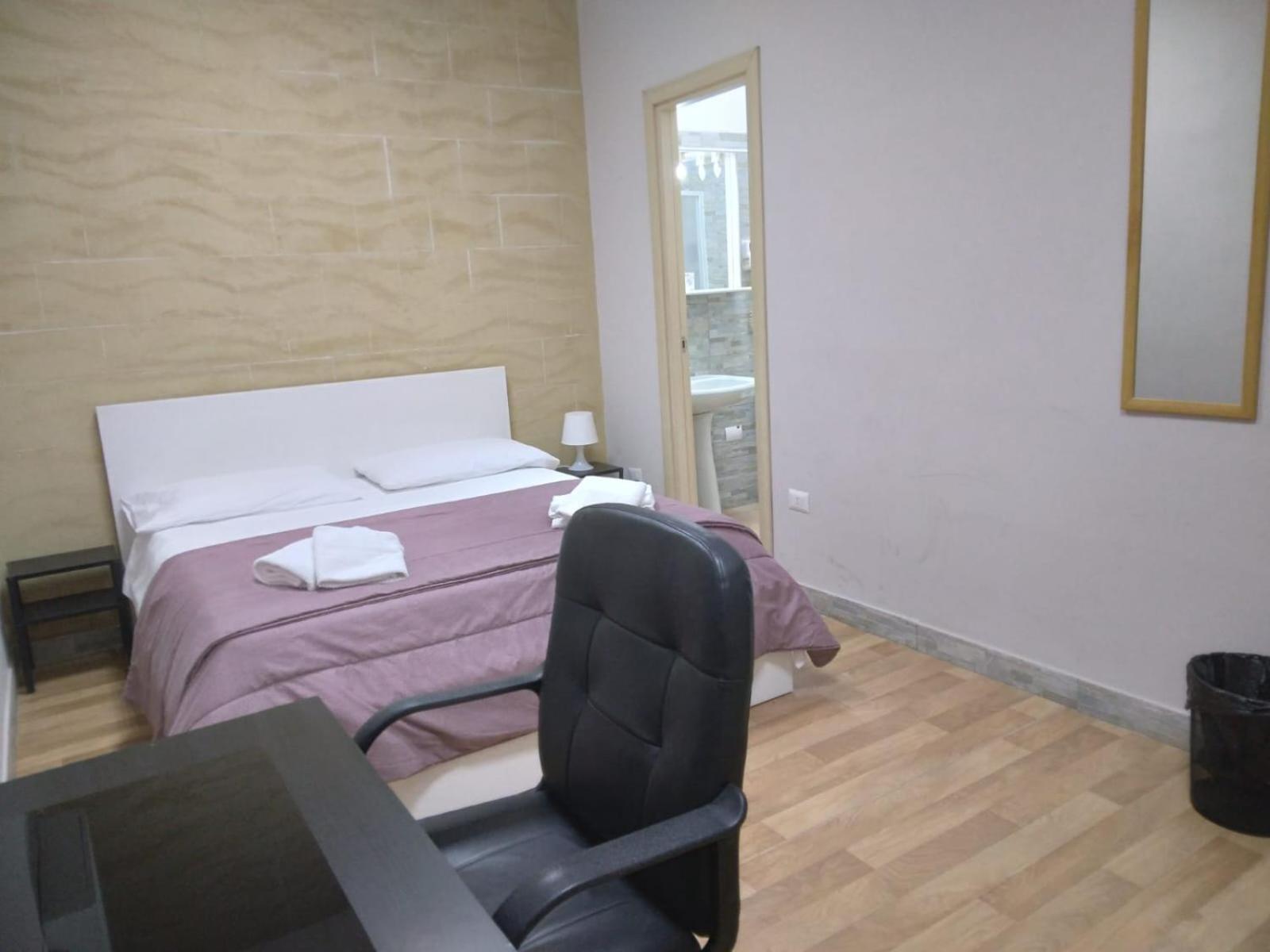 Bunker Degli Inventori Hotel Foggia Buitenkant foto